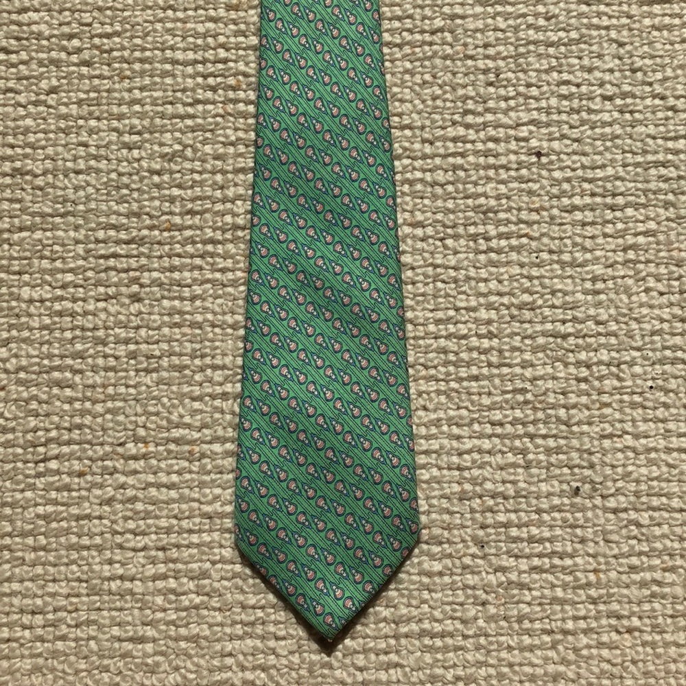 Vineyard vines youth tie